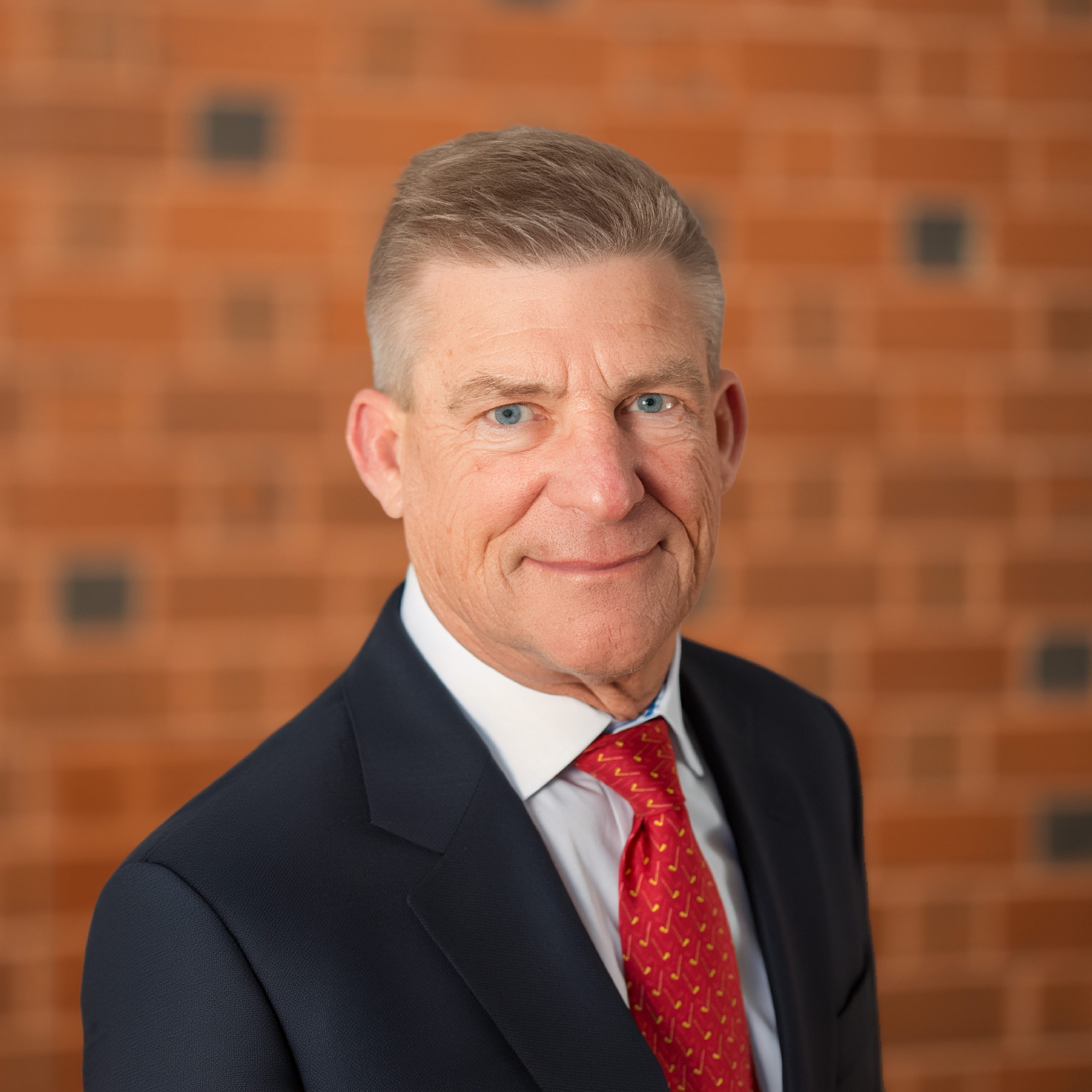 Tom Curley